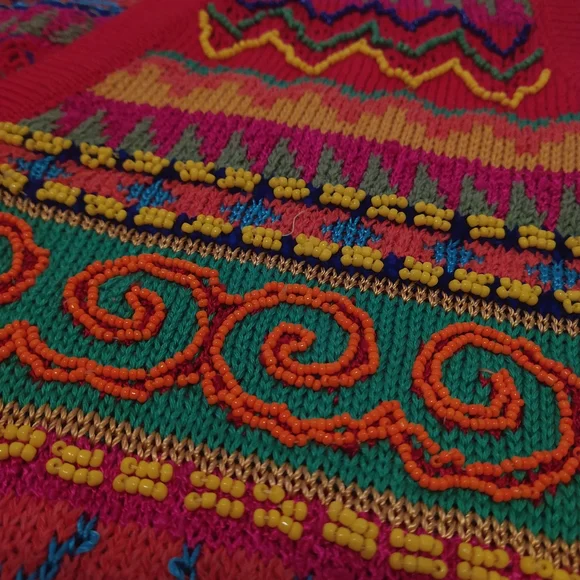 Vintage DKNY Donna Karan New York Women's Beaded Sequin Coogi sweater vest funky - Picture 6 of 8